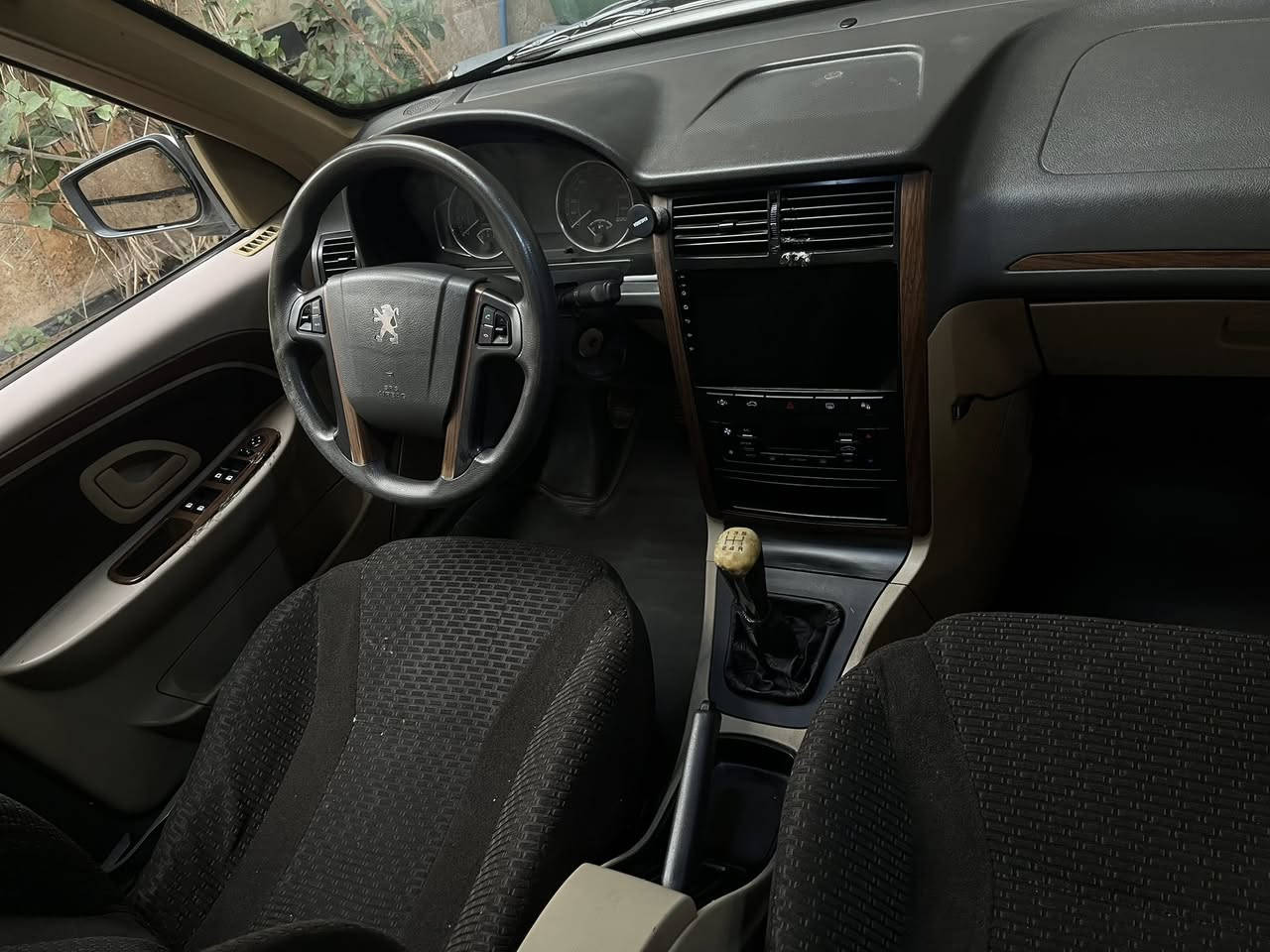 السلام عليكم
🔺بيجو بارص للبيع فقط 
🔹موديل 2018
🔹رقم بغداد 
🔹سياره نضيفه مابيها اي نقص
🔹ماشيه 145
🔹لايت زنون + شاشه تاب + اناره LED داخليه
🔹سيبايه ستيل
🔹الكاعيه جلد 
🔹كامره خلفية

🔶(حادثه صندوق خلفي و خشم جاملغ )

🔺السعر 70 وبيها مجال بسيط 

🔻مكاني بغداد الدوره استفسار ***********
