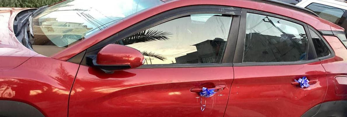 السلام عليكم 
 للبيع كونا 2018 
رقم بغداد لون احمر
بصمه 
تدفئة تبريد كشنات
3 انظمة قيادة
كامره 
حساس خلفي
ماشية 89 
محرك 1600  turbo 
السعر 123 ورقه وبيها مجال
بيع فقط بدون مراوس 
مكان السياره بغداد حي الجهاد
مكلف بالنشر 
للاستفسار رقم صاحب السيارة
0773 859 6112 بغداد, العراق
