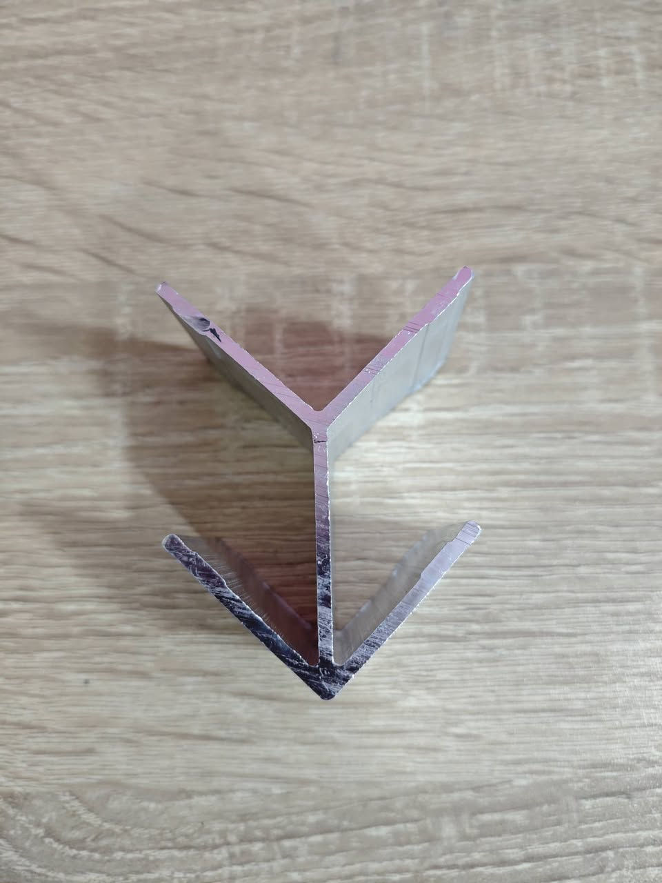 السلام عليكم ورحمة الله وبركاتة.... زاويه تجميع مفصلي مسح كص ميكانيكي وليس يدوي...سمك 1.65 ملم سعرالقطعه ب 230 دينار وسمك 2 ملم ب 270 وسمك 2.4 ملم سعر القطعه ب 290 دينار ... للتواصل  ... ***********
