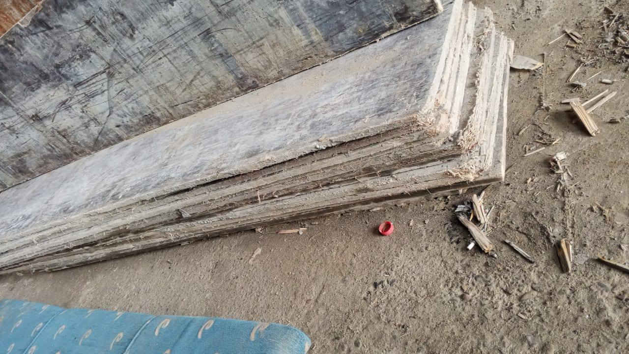 بلاويد روسي درجة اولى العرض50 الطول 240 ستندر سعر القطعه 15الف  الكرامة قرب المشاتل  خلف مشتل الريحان
لوح روسي 4 متر سعر المكعب 350 الف
لوح مقاصير من1 الى2متر سعر المكعب 250 الف
عصايب50و60و70 سم سعر المكعب 200 الف
بنج مستعمل سعر 75 الف

***********
***********
