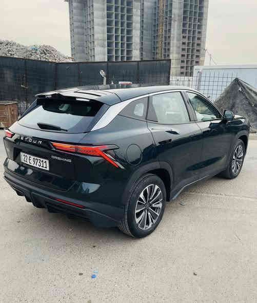 السلام عليكم 
للاستفسار ***********
 جيتور داشنك لون زيتوني مميز
ضمان شركه هارلم 10 سنوات وكيلو متر مفتوح
السعر ((162)) ورقه بيه مجال بسيط السياره بعده على وضع الشركه ((مكفوله من الصبغ ولبارد وعلى ايد وحده وكافه الصيانه داخل الشركه ماشيه 46 فقط
للبيع جيتور داشينك خليجي 2024 لون زيتوني مميز 
تحكم بسياره بلاوامر الصوتيه بصمة تشغيل عن بعد شاشة كبيرة لمس نفكيشن كاميرا خلفية دوارة تحكمات فل بالستيرن وكروز سرعة بلوتوث وحاكية تلفون ايرباك مرآة اوتودم رادار وتحديد مسار دشبول ديجيتال تبريد شاشة لمس قطعتين هاند بريك بصمة مانع انزلاق وانحدار اوتو هولد كشنات جلد ابيض رياضية اشارة بالمري وكهرباء حساسات 360 درجه لايت متحرك عند الاستداره وحساس اطارات وحساس مطر انارة اوتو وعدسة متحركة زنون بالمازدة الامامية ولد نهاري زنون بك لايت لد ترايش الابواب والشباك الامامي استيل ABS مخارج
‏ AUX  USB  GPS
2 بصمة تشغيل عن بعد ويل كب حجم 19 محرك ٤ سلندر حجم 1500 تيربو محرك اقتصادي وراقي بدون دوانز كير اوتوماتيك والشراي يتصل على رقمي واني حاضر  السعر 162 ورقه مجال بسيط جدا 
 مكاني بغداد الكرخ ***********
