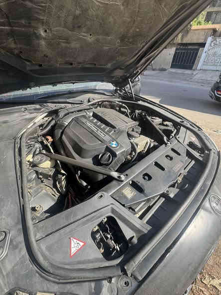 السلام عليكم للبيع او مروس
 BMW_F10 2011
#رقم السيارة :  بغداد ومكانها بغداد
مكينه N55 تيربو V6
معامله تحديث رقم وتحويل كامله 
 لون  اسود ومغلف مات طافي   كت M كامل لايت منظومة زنون نهار 
تحديث الداخل والخارج ٢٠٢٠
موصفات
1-بصمة + بصمة شاشه
2-محرك 6+كير كوبرا 8 نمر مكفولات
3-شفتات ستيرن  
4-تبريد قطعتين  
5-سلايت 
6-مراية داخلية+ الجانبية عاكسة
7-تحكمات ستيرن
8-مري شفط 
9-فان منفصل 
10-داخل بيجي  
11-شاشة اعطال
12-شاشة صغيرة 
13-نظام قيادة طبيعي + سبورت + سبورت بلص
14_بردة كهرباء
15-حساسات  امامية خلفية 
16-ويل حجم 18  
17-صدر امامي خلفي جديد
18-سايد بريك كهربائي 
19-انارة ترحيب خارجية
20-لايت اوتو 
21-اوتو هوت

***********
