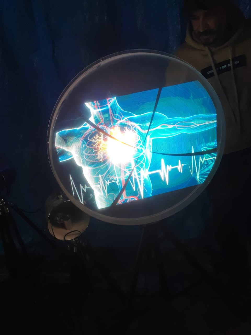 السلام عليكم ستيرر إعلان ضوئي للبيع سعره 250وبي مجال العنوان بغداد الصرافيه متوفر توصيل جميع محافضات العراق 
***********
***********
