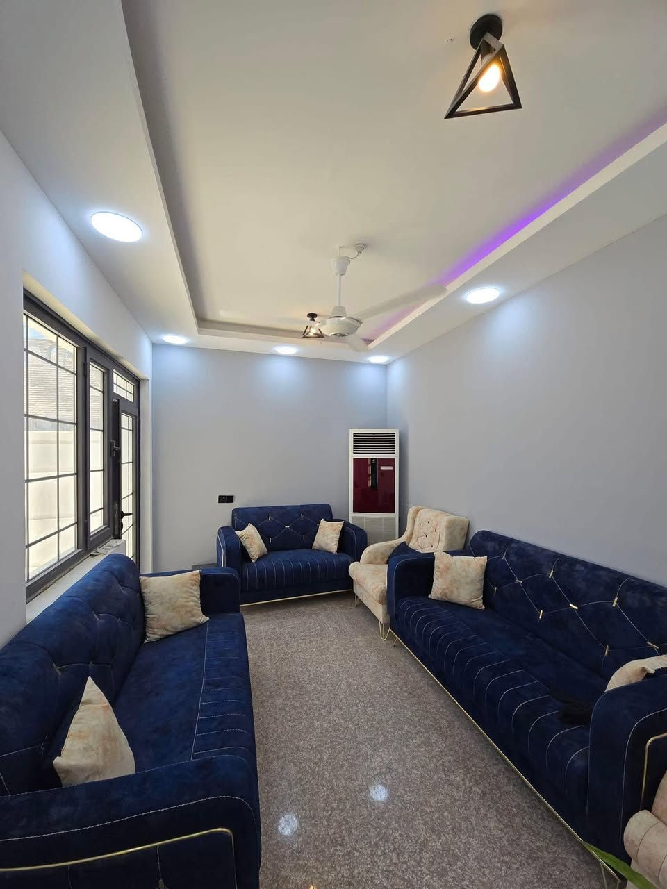 مشتمل للبيع
85م
الوجه 4ونص نزال
19
مراجعةمكتب نزارللعقار
***********
