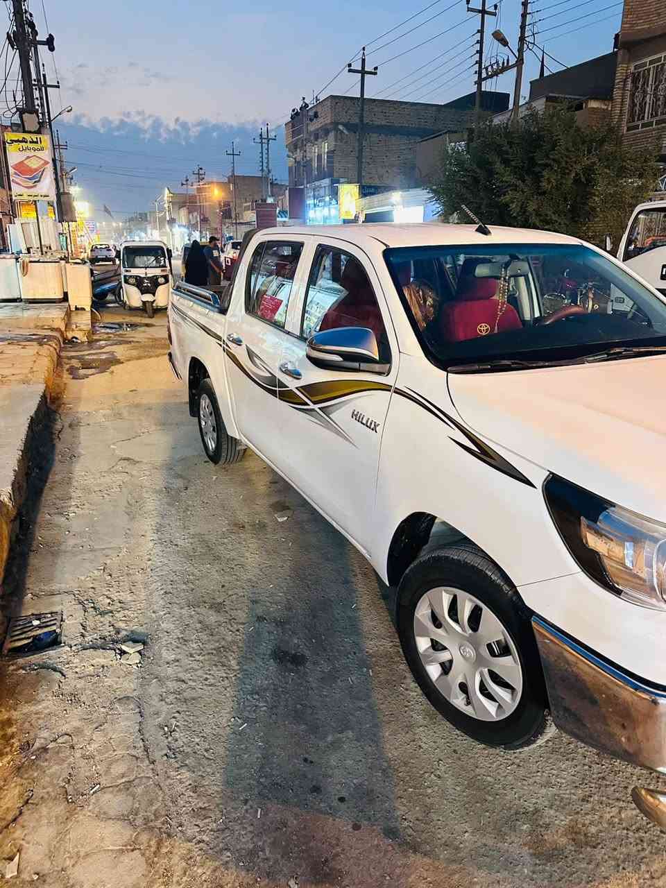 تيوتا هايلوكس 17 كير عادي غير مكفوله رقم اربيل ماشيه85الف حقيقي         ***********السعر 185وبيها مجال
