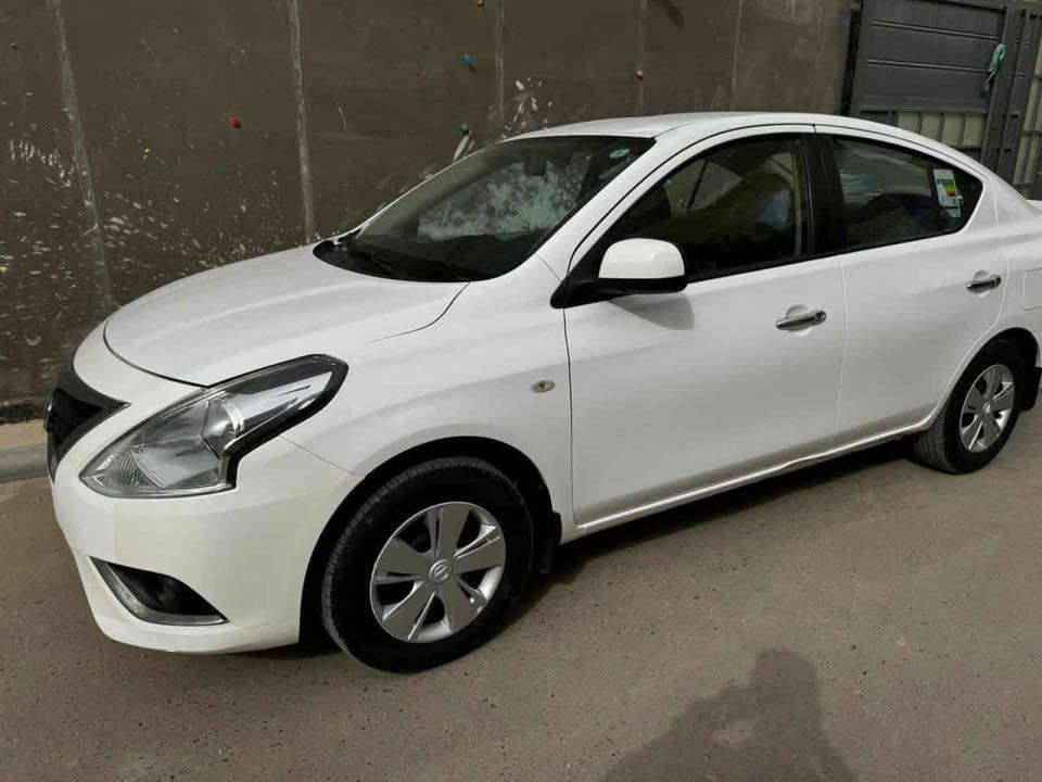 السلام عليكم نيسان صني 2018 مكفوله كفاله عامه ماشيه 93  بيها طخات بسيطه  سعرها $80 مكانها البصرة ***********
التواصل اتصال شريحة وواتساب
