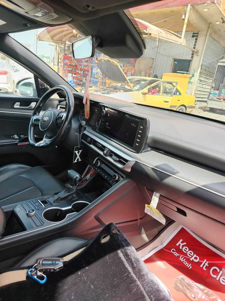 السلام عليكم 
للبيع كي فايف جيتي لاين موديل 22 وارد امريكي سياره جديده وبالحقيقه احلى من الصور
صور حادثها بالمنشور بارد فقط ماعده البنيد صبغ 
مواصفاتها / معروفه فووول ماعدى الفتحه 
رقم بغداد حره تحويل ثاني يوم 
مكانها بغداد 
للاستفسار هـ ***********
