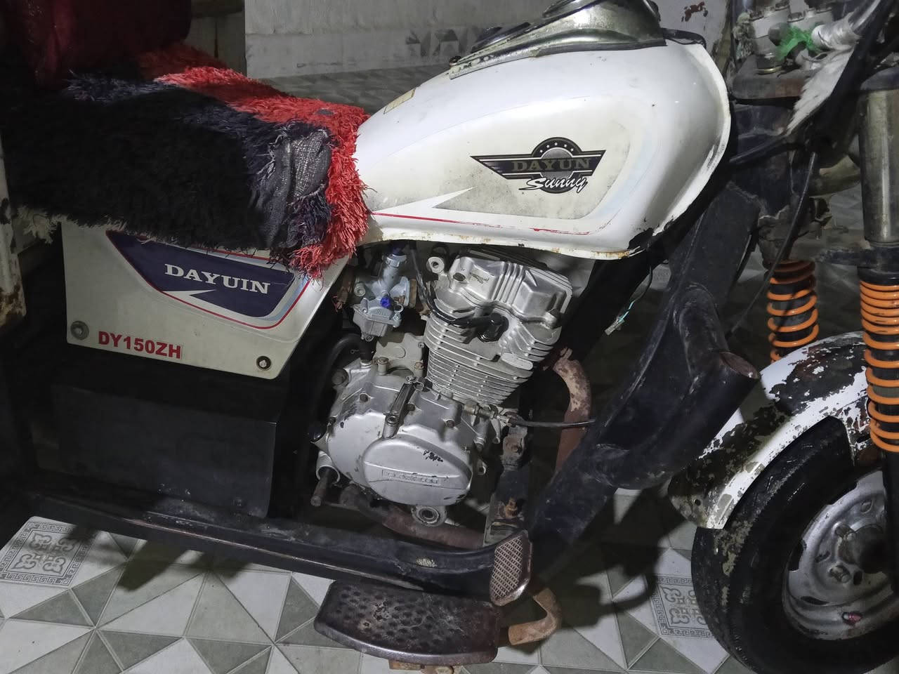 السلام عليكم ستوته للبيع موديل 18 السعر مليون 250 وبها مجال للشراي شيء قليل ***********
