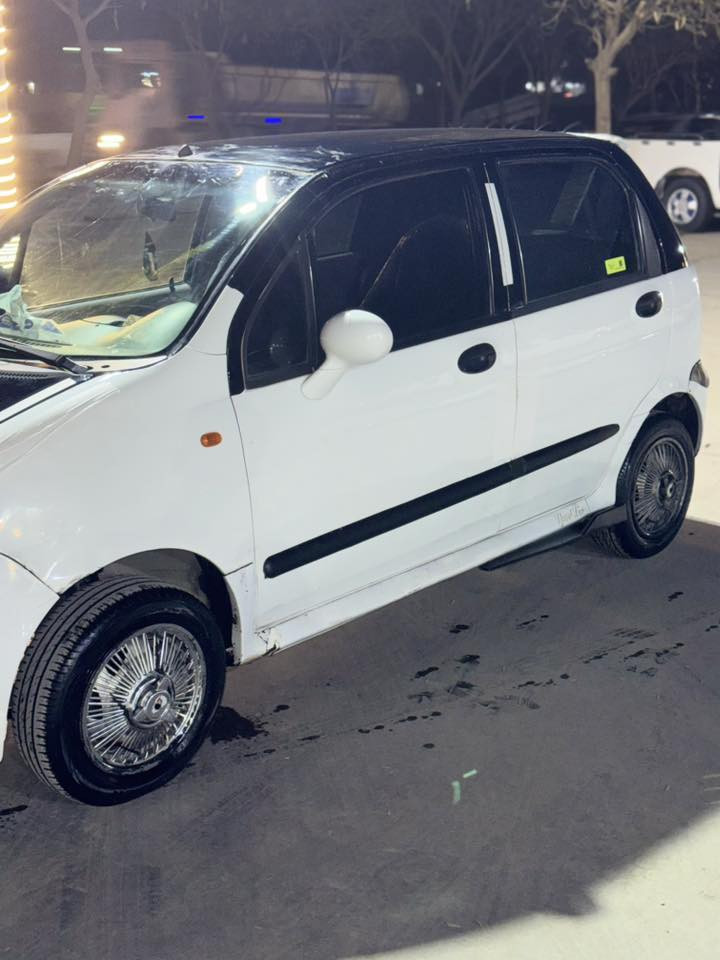 سياره شير كيو موديل  2007  كير عادي سنه وي سعر 16$ ***********
