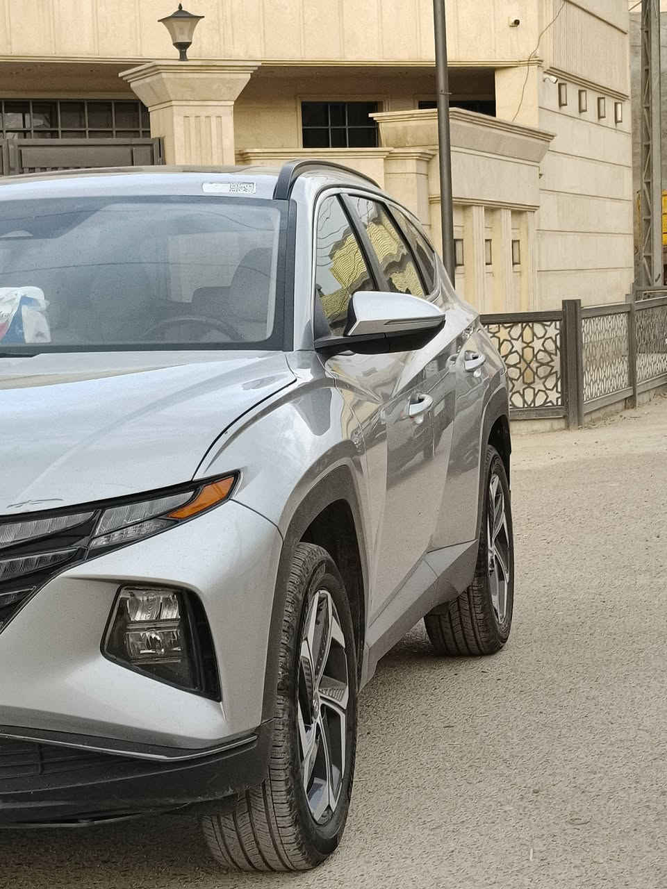 السلام عليكم
توسان موديل 2023 وارد امريكي رقم بغداد الانكليزي

حادثها دعاميةوجاملغ ايمن امامي الجاملغ مبدل و مصبوغ والدعامية 

وبيها تصليح بخشم الشاصي وبيها سونر مرفق ويه الصور

فول مواصفات فتحة كشن كهرباء فور ويل وشاحن لاسلكي  السيارة جاهزة مابيها اي نقص 

السيارة ماشية 12 الف 

السعر: 183 وبيها مجال 

العنوان: الدورة شرطة حاتم السعدون 

الرقم: ***********
