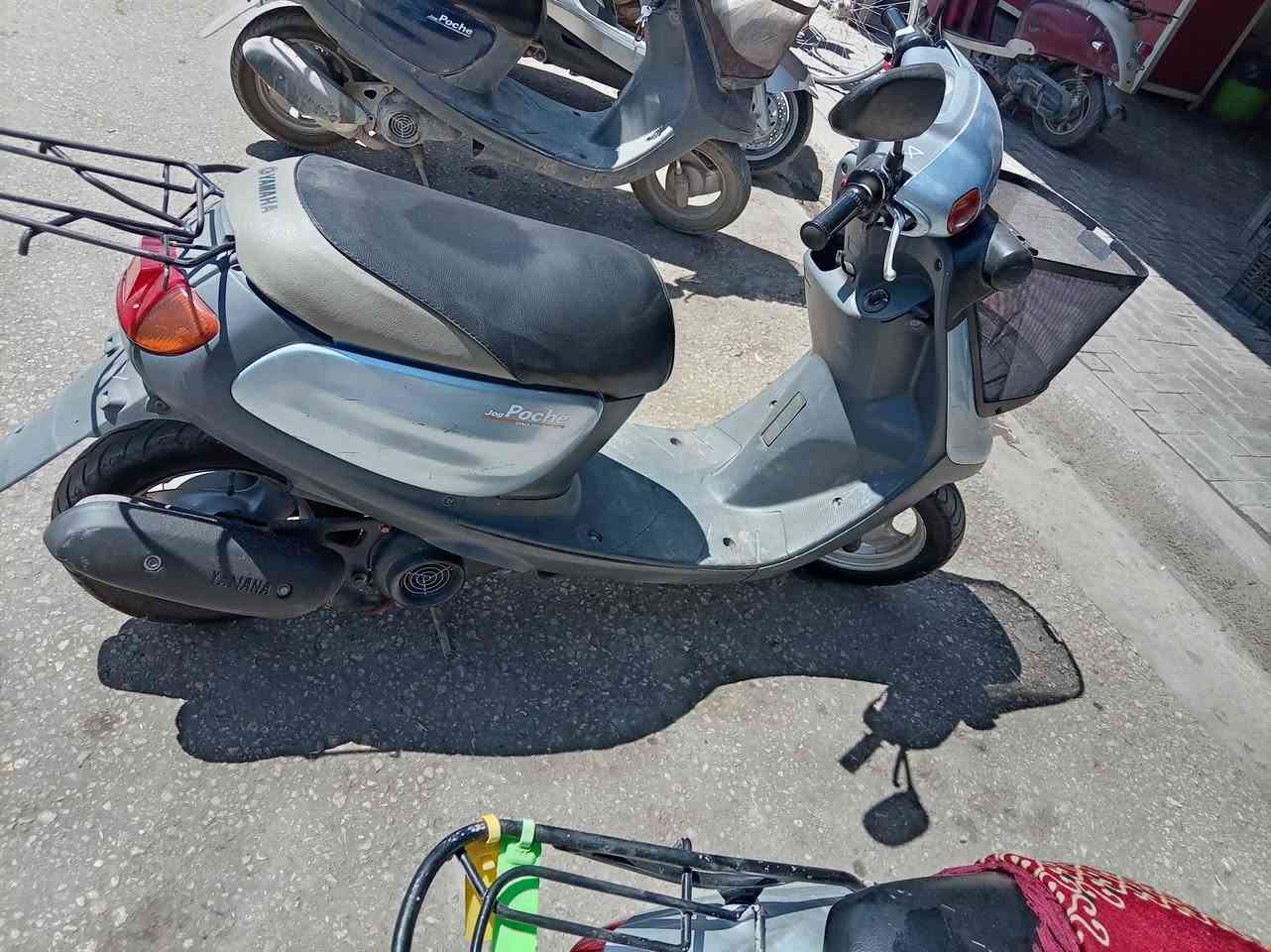 سلام عليكم دراجة للبيع خير من الله نضيفة كلش مابيهة أي نقص خطين سعر 800 قفل شراي يتصل على الرقم ***********
