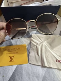 إكسسوارات شخصية • توصيل