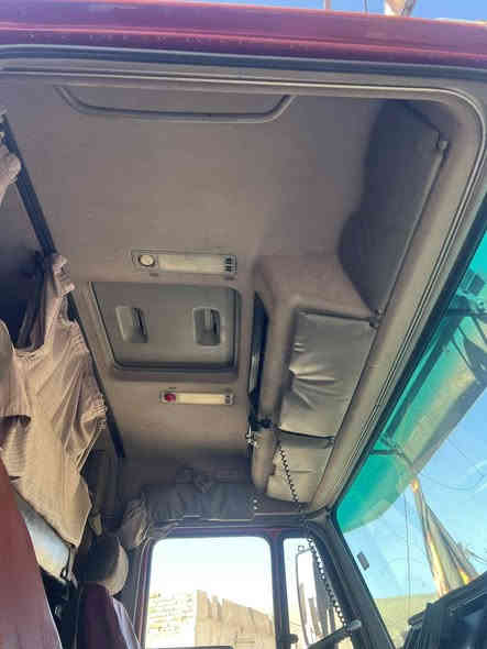 السلام عليكم للبيع راس وعربانه كرواتي موديل 94
مكينه 50 كير 240كهربائي سكليتر كهربائي بم عادي بلادي
مربوطه فلات ذات جوانب متحركه مربوطه 4محاور وعربانه سكندريه تخم تاير راس وعربانه جهازه للعمل مكفوله من اي شي سنويه ل30بسمي مداور ثاني يوم ***********
