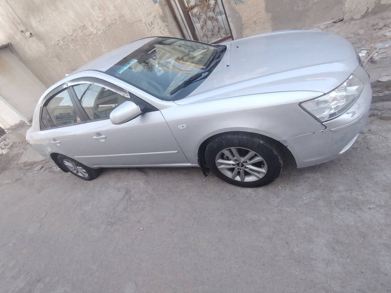 السلام عليكم...
سوناتا 2013 وارد كوري
رقم بصره ( تحويل ) مباشر.
مكينه 2000 وخير من الله بالاضافه
كير تبريد حداده تايرات خير من الله
السعر 110 وبيها مجال للشراي. 
العنوان. ابي الخصيب
هاتف ***********
