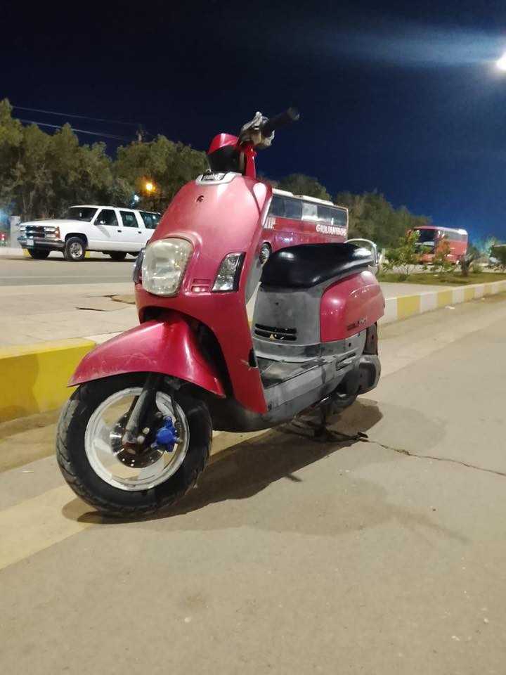 سلام عليكم اخواني دارجه بوليس  نوزل لبيع دراجه حاويه برغي ما مفتوح بيها صارلها 6 شهر من طالعه من الحاويه دراجه كلها عل البلاد تجي وتشوف ببعينك الدراجه سعرها معروف لا تعبنه ونتعبك شراي تعال خاص***********
