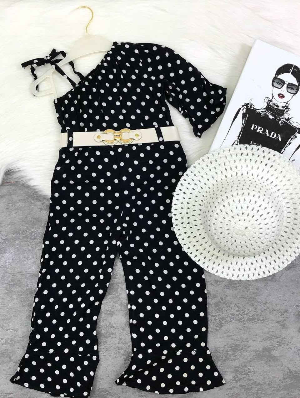 فستان وطقم بناتي 
العمر 3/4/5/6/7 سنوات
🎁 السعر + التفاصيل + طريقة التوصيل
على واتساب مباشرة ✅
اضغط زر WhatsApp 👇
وابعت كلمة: سعر


**إذا كنت صاحب هذا الإعلان وتريد حذفه لأي سبب، رجاءا أرسل رسالة إلى الدعم الفني**