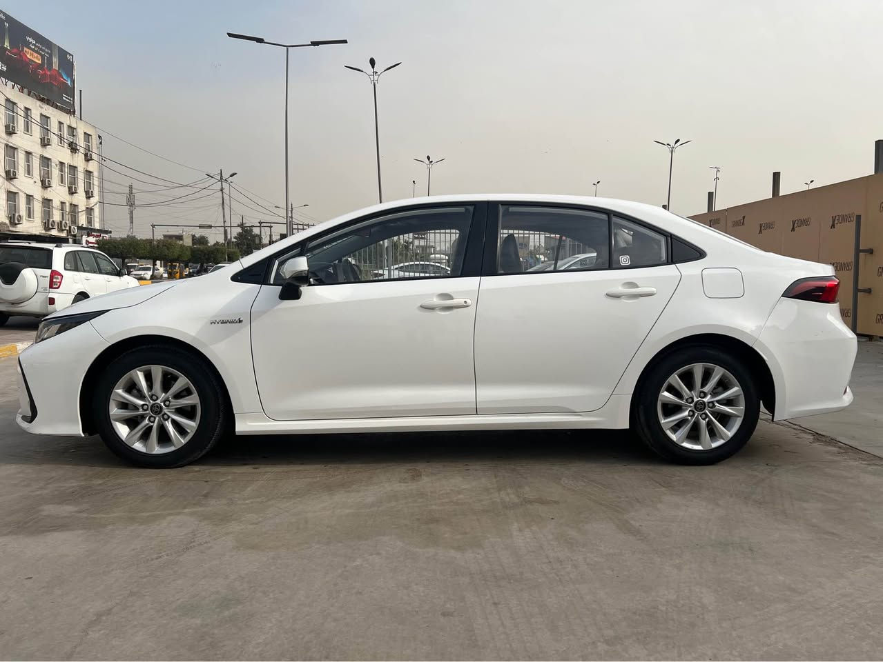 كورلا هايبرد 2024

فول مواصفات 

💺جلد احمر بلادي 

🧮عداد ديجتل 

💥رادار مانع تصادم 

🛣️تحديد مسار

✨قياده شبه ذاتيه 

✨محرك 1.8cc مع محرك كهربائي ⚡️ 

🔋بطاريات ليثيوم أيون 

🔐دخول ذكي بدون مفتاح

🛞ويل كب16

📷كاميرا خلفيه بلاديه

🪙تحكمات ستيرن جهتين

💎قطعتين تبريد

🪙تطعيمات بيانو بلاك

💎سايد بريك بصمه

💎اوتو هولد

💎لايتات زينون

💎إشارة في المرايا الجانبية 

💎ابل كار بلي 

💎مانع انزلاق

السياره جديده ونظيفه ماشيه53 ألف بس

كفاله عامه بدون قطرة صبغ بيهة طخة بسيطة بلهلال مال جاملغ 

اعلى فئه الي تجي كشنات احمر واسود بلادي 

السعر: 152$

مكاني بغداد الحرية

للاستفسار *********** بغداد, العراق
