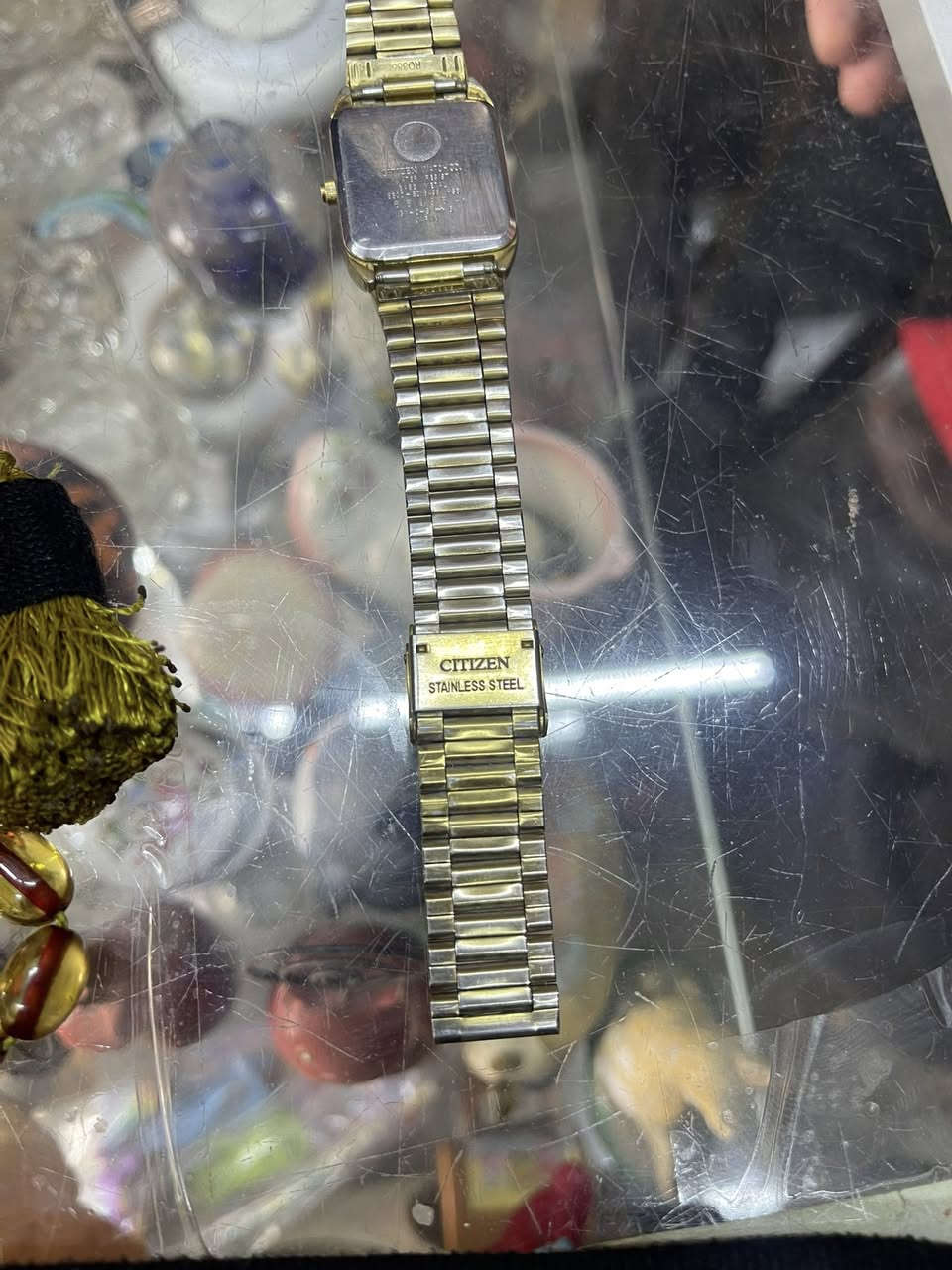 ن
سلام عليكم ساعة ستزن اللبيع 

***********
