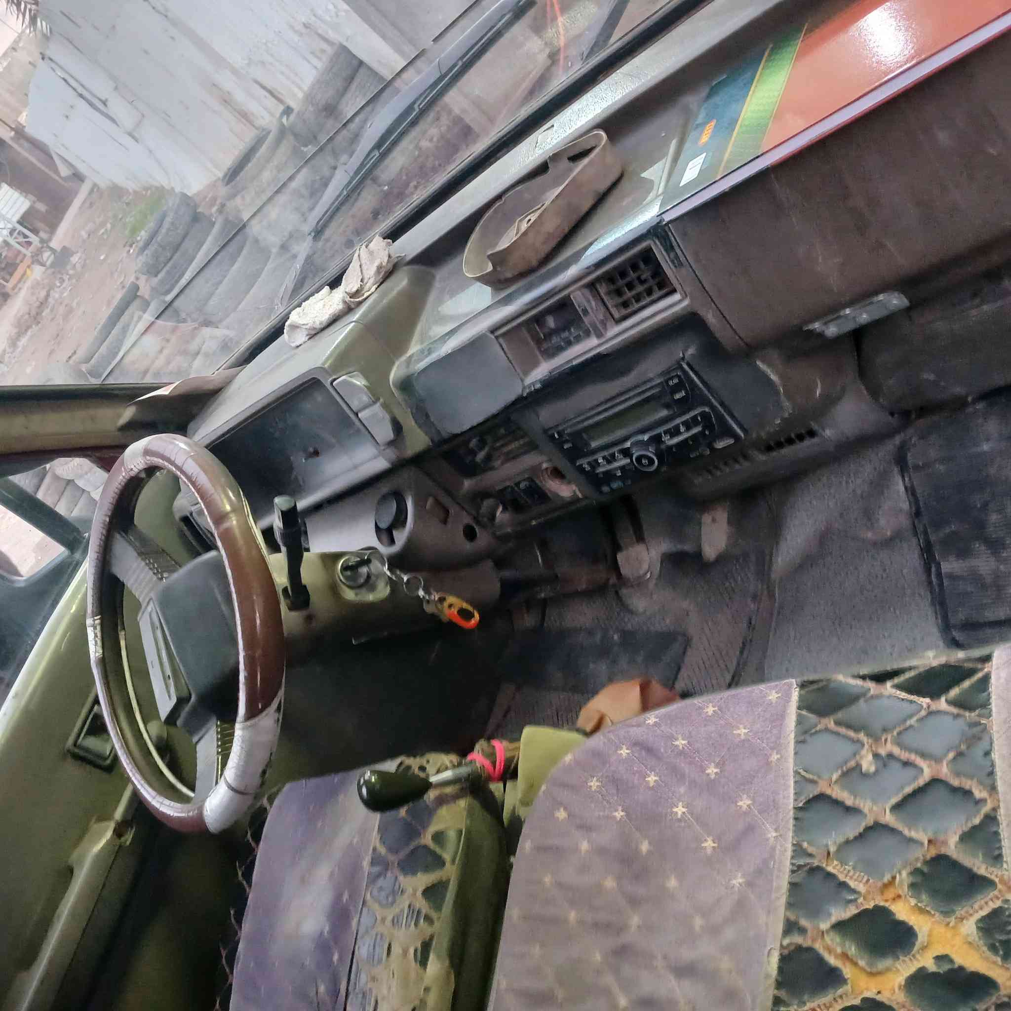 سلام عليكم   كيه بستا للبيع موديل 93 سنويه ل27 مكينه كير مكفولات
***********
