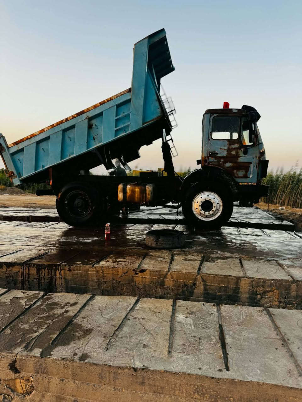 سلام عليكم  البي البيع موديل 76 مكينه 28محسن تخم تاير تخم ويل صاح 24  السفسار اتصل  ***********
