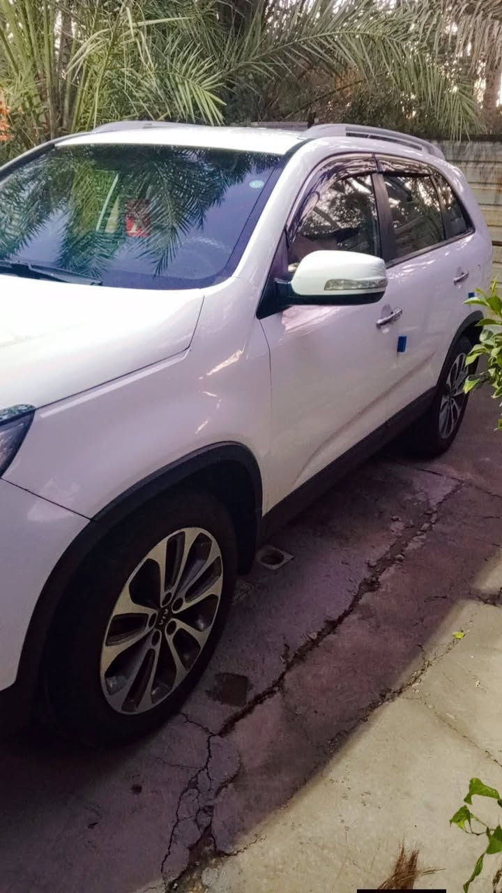 السلام عليكم سورنتوموديل  2013البيع ومراوس فول موصفات محرك 4سلندر لاتبخير ولاتنقيص  السيارة صبغ حزام جماليه بدون دواخل بشرط رقم سليمانية دولي مكان السيارة كربلاء المقدسة شراي يتصل ***********
