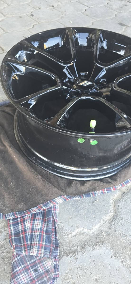 ويل 20سكات دايتونه مكفول
السعر 550 ماخذه. قبل فتره 6ورقات 
***********
