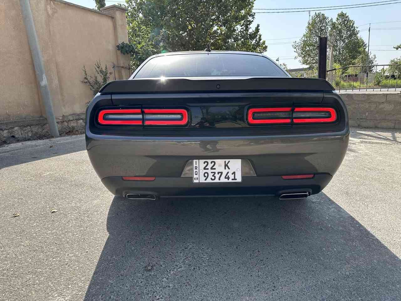 2023 ​🏎️ دوج تشالنجر للبيع (رقم أربيل) 🏎️

​سلام عليكم شباب، للبيع سيارة دوج تشالنجر (Dodge Challenger) بلون رمادي مميز، السيارة شبه جديدة وماشية قليل كلش وبشكل حقيقي (توتال المسافة فقط 6,529 ميل). محرك السيارة 6 سلندر بحجم 3.6L قوي وجاهز، والكير أوتوماتيك. السيارة نظيفة كلش من الداخل والخارج وتوب من ناحية الصدر والتبريد وجاهزة من كلشي وما تحتاج أي مصاريف.

​بالنسبة للحادث: السيارة بيها ثلاث قطع صبغ بدون دواخل، يعني الداخل كله سليم والشواصي واللغدات كلها سليمة وعلى الشرط، والإيرباغات كلها رجعت بلاد وشغالة 100%. تصليح السيارة درجة أولى ومبين بالنظافة بالصور (وصور أمريكا هم موجودة للي يحب يشوفها).

​السعر المطلـوب: 197 ورقة (شدة و97 ورقة)، وبيها مجال قليل وطيب للشراي المستعجل.

​للتواصل والاستفسار مكالمة أو واتساب: ***********]

مكان السيارة: اربيل

