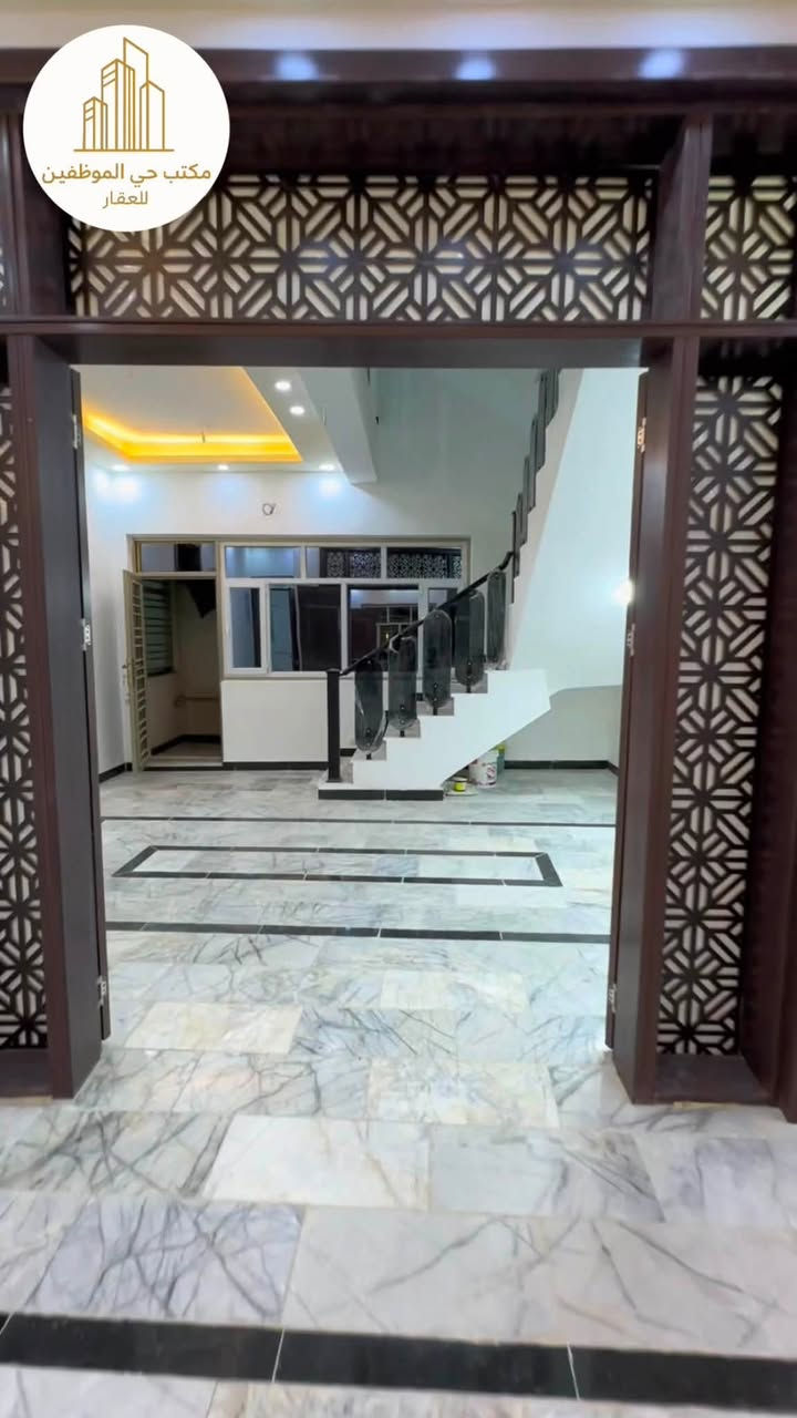 دار للبيع في كربلاء حي التحدي ٢٠٠ متر طابقين ٤ غرف
نوم

بناء ٢٠٢٦

الواجهة ١٠ متر

***********
***********
