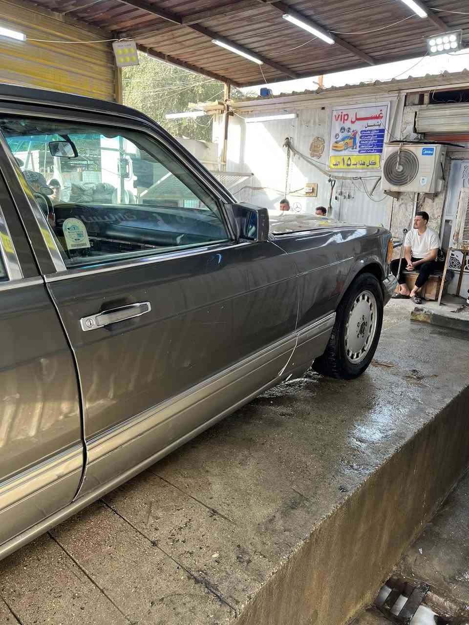 سلام عليكم رائسي موديل 1987 جاهزة تبريد سلايت محرك ففتي تخم تاير رقم ديالى انكليزي بسم خالي تحويل ثاني يوم سعره 60 وبي مجال مكانه بغداد ***********
