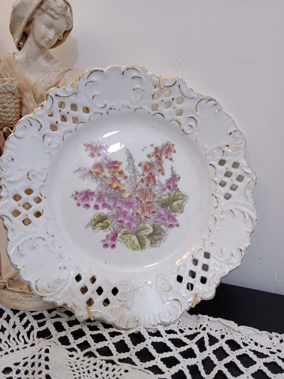 صحن مصور مع ستاند تعليق السعر ٣٠٠٠ فقط


**إذا كنت صاحب هذا الإعلان وتريد حذفه لأي سبب، رجاءا أرسل رسالة إلى الدعم الفني**