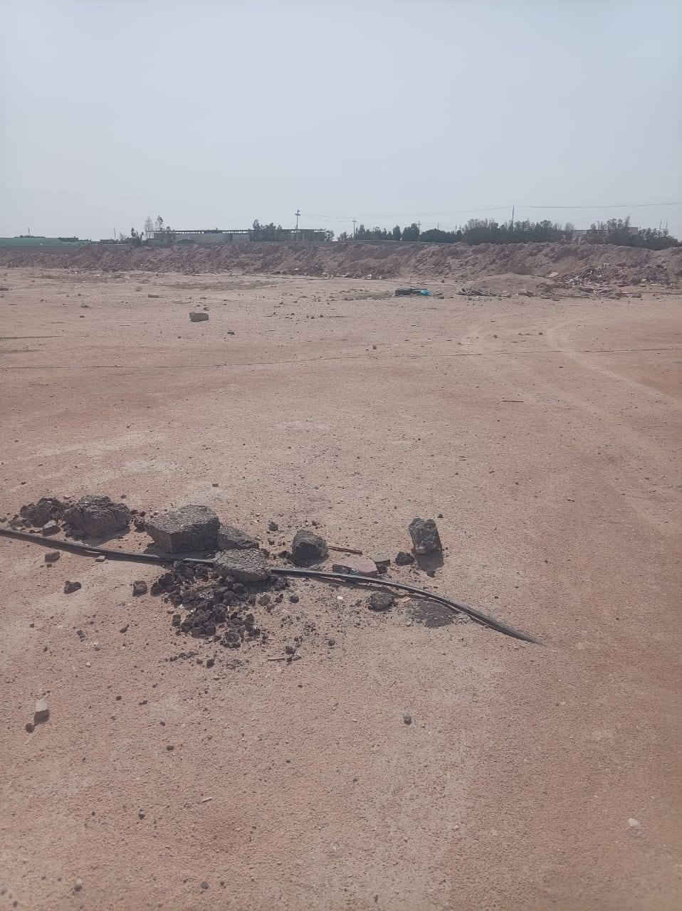 سلام عليكم
دونمين ونص للبيع 
موقعها جدا راقي  
 بيها بير ارتواز وكهرباء 
الموقع الزبير المكصب بنزله مال  صوره الشهيد 
سعر 50وبيها مجال 
الاستفسار***********
