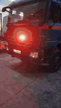 للبيع اكتروس قاطره مقطوره رقم  سليمانية ثلاث لوحات بسمي  كير كهربائي شيال الحجم 4141 المديل 2005  العنوان بغداد للاستفسار  ***********
