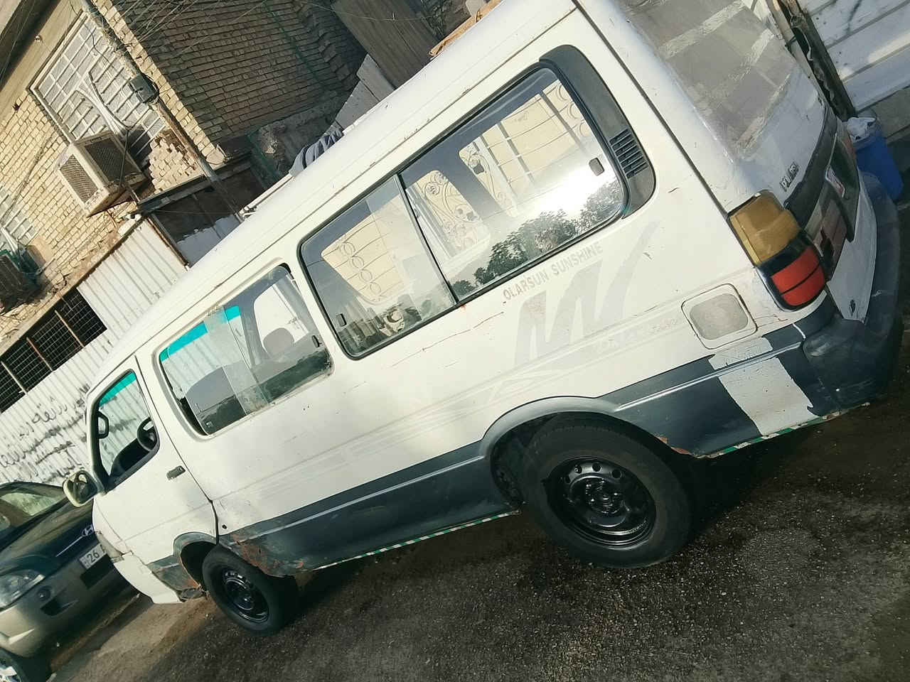 السلام عليكم 
***********              ***********
فتون مديل 2009 رقم بغداد سعر 12 ورقه وبيها مجال مكان السيارة بغداد العبيدي لبيع كوم حديد تراب هل موجود سعر بلاش والله لليريد يعيش ويكول شغل ماكو بيها شغله وحده كير جديد اكسل جديد شواصيها مكفولات مكينه غسلتها حاليا دير بس ما تشتغل ابيع هل موجود تجي تفحص وتاخذ
