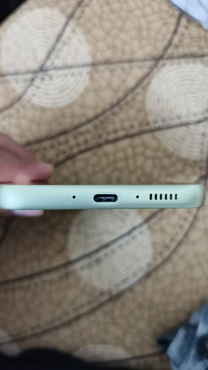 جهاز للبيع. A34
ذاكره / 256
جهاز حيل نضيف 
السعر _ 150 الف. 
تواصل خاص او ع رقم 
***********
المكان.. الموصل.
