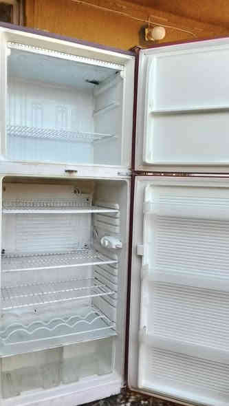 ***********ثلاجه كرافت شغاله علفحص تجميد فول 24قدم لسعر180 مدينه الصدر يوجد توصيل
