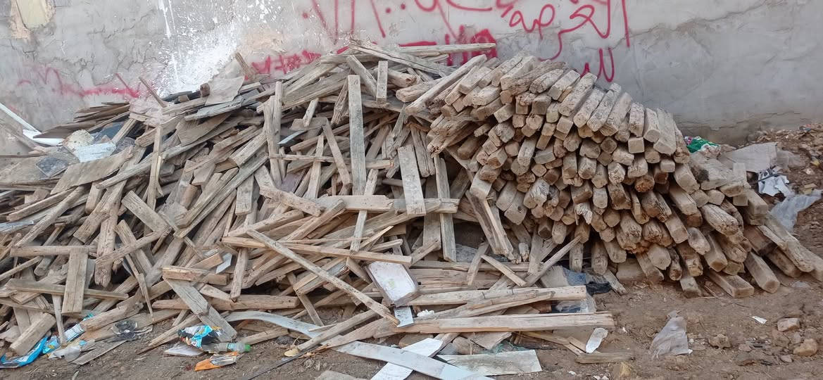 قالب خشب للبيع مع مقاصير وناعم هل موجود ***********
