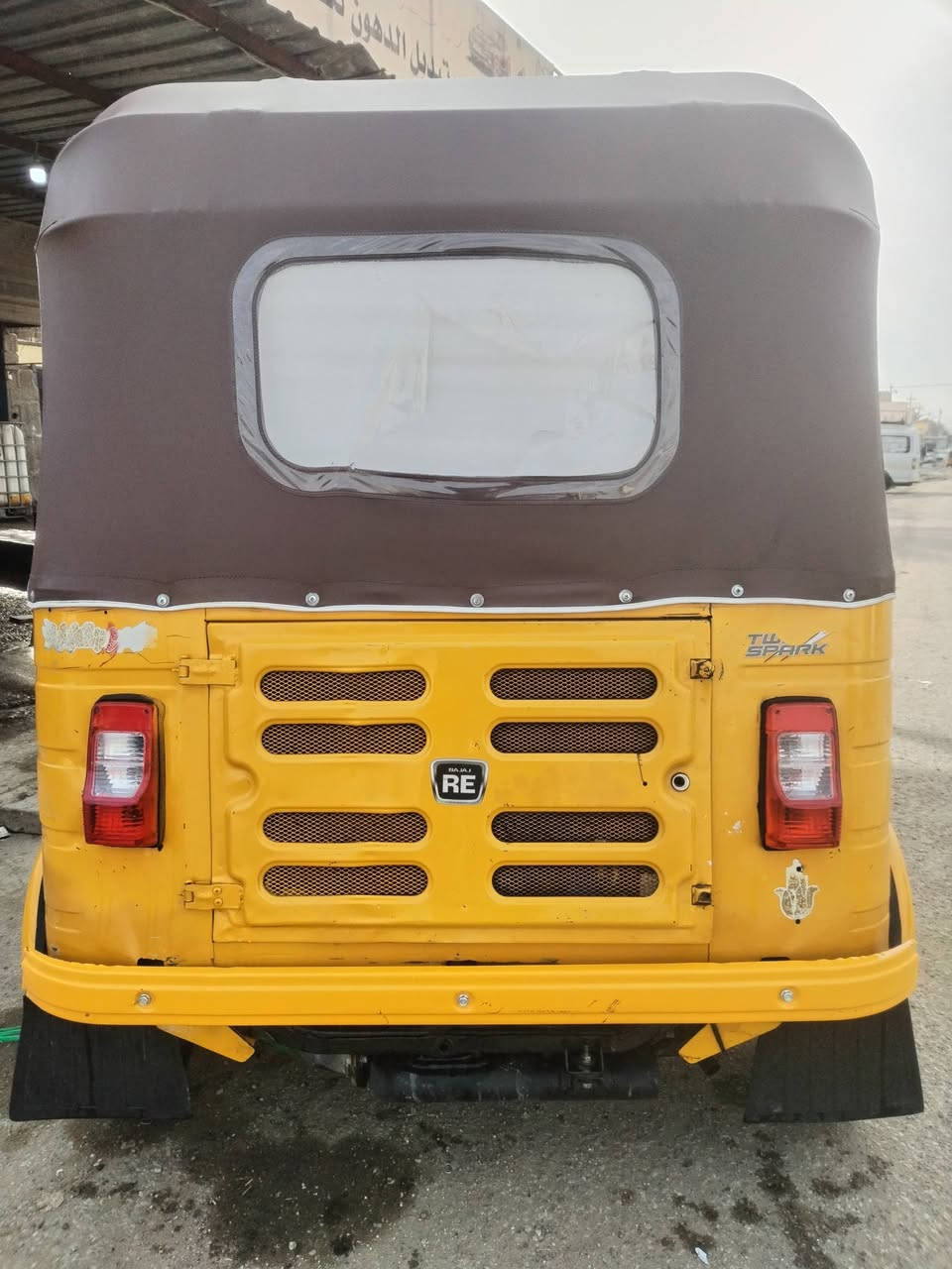 السلام عليكم
تكتك موديل ١٩ شهر ١١ رقم وسنوية انكليزي
تجفيت جديد جادر جديد دوشمة سفريات جديد
بيهه صبغ لغد ودوس فقط بدون ضربة
يرادلهه ترتيبات بسيطة
رايدهه ب5.850
مكاني بغداد الشعب
***********
