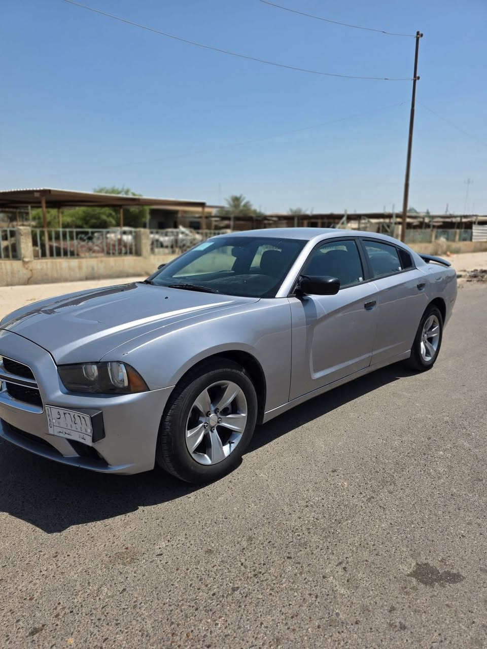 السلام عليكم
للبيع او مراوس ب ادوات 
چارجر وارد امريكي Sxt 2013 رقم بغداد

بيها 3 قطع
بيها بنيد مبدل فقط بدون دواخل 
وبيها جاملغين خلفيات بدون دواخل واحد من الجاملوغات مبدل القبق مالته 
وقبق الجنطه بلادي سليم
وسياره بيها مكينه تنقص 
السعر 130 وبيها مجال للطيبين 
صلاح الدين - بلد 
***********
