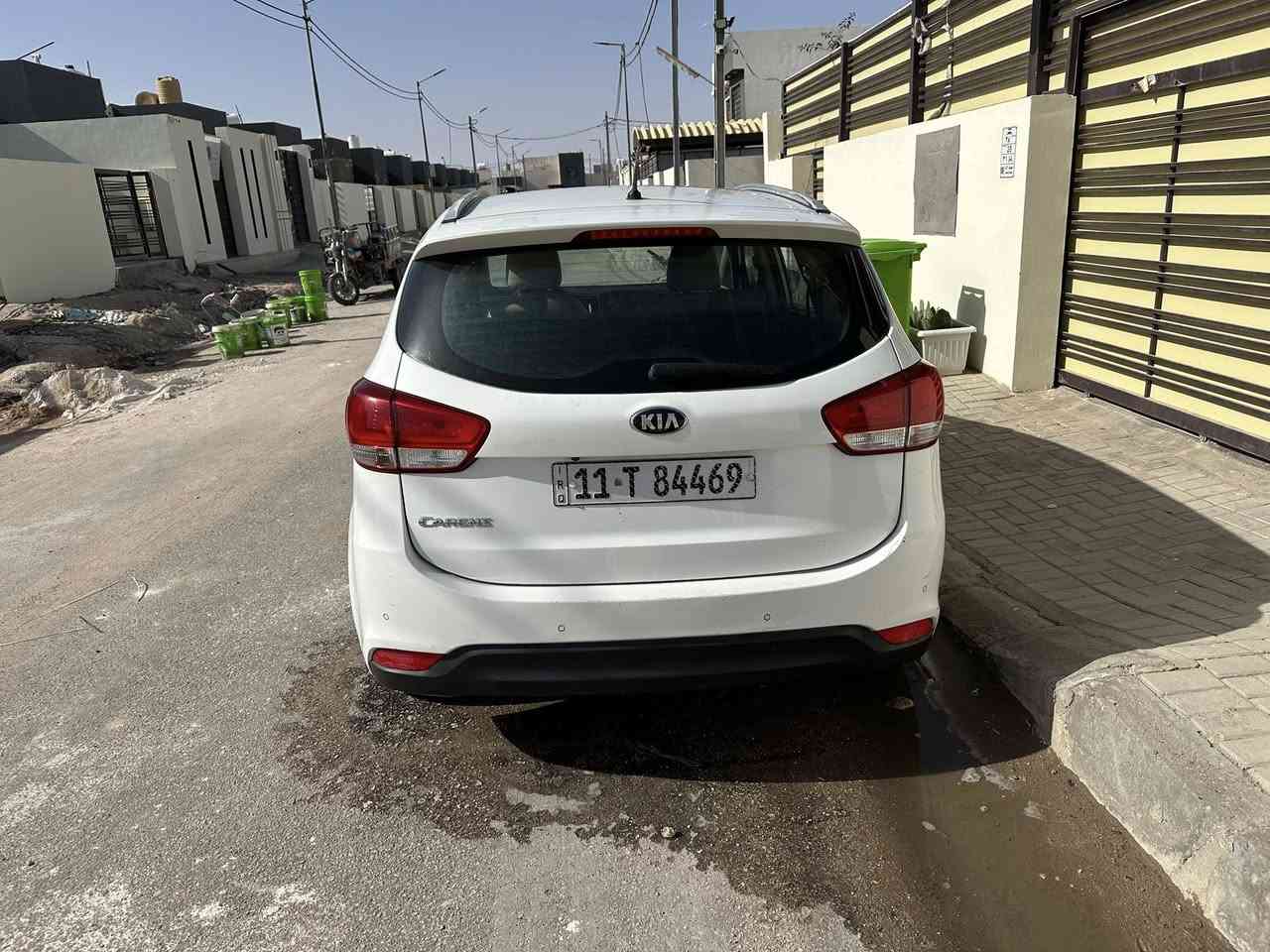 كيه كارنيز مديل 16 بسمي مكفوله من الضربه 
مكاني نجف 140 وبيه مجال حك  الجيه 
***********
