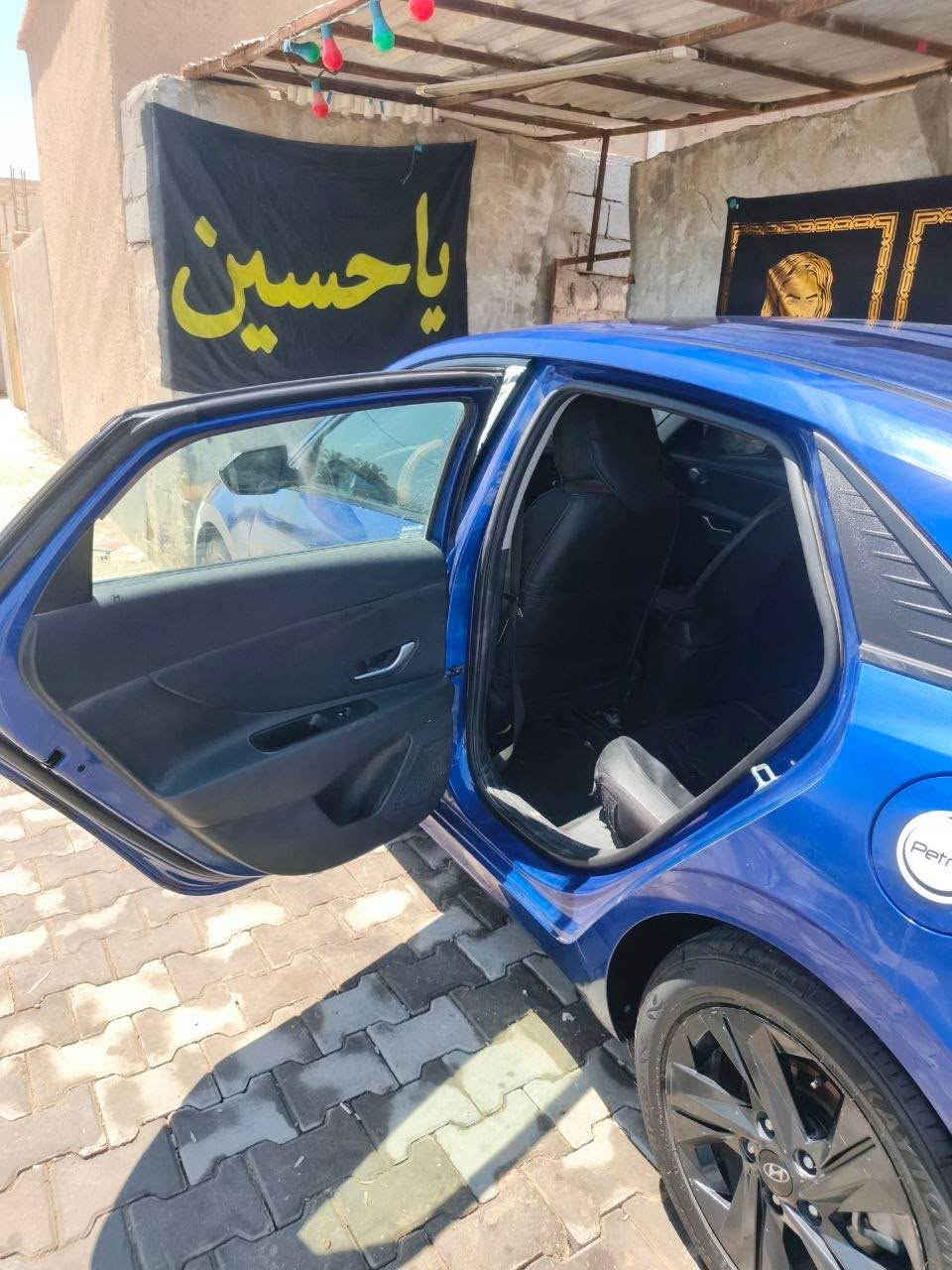 النترا 2022 لون ازرك
رقم بصره بسمي سياره حره
مواصفات SEL

تحديد مسار

حساسيات جانبيه 

قياده ذاتيه

رادار

٣ انظمه

تحكمات

كامره خلفيه 360 

تشغيل عن بعد

بصمه

داخل اسود

ويل كب اسود تخم تاير جديد

محرك ٢٠٠٠ دوش

و بعد بيها مواصفات

صور الحادث مرفقه

اير باك سليم

مع تبديل جاملغ وبنيد 
***********
سعر 130بيها مجال حك جيه
كير مكينه كفاله وح مح القرنة, البصرة
