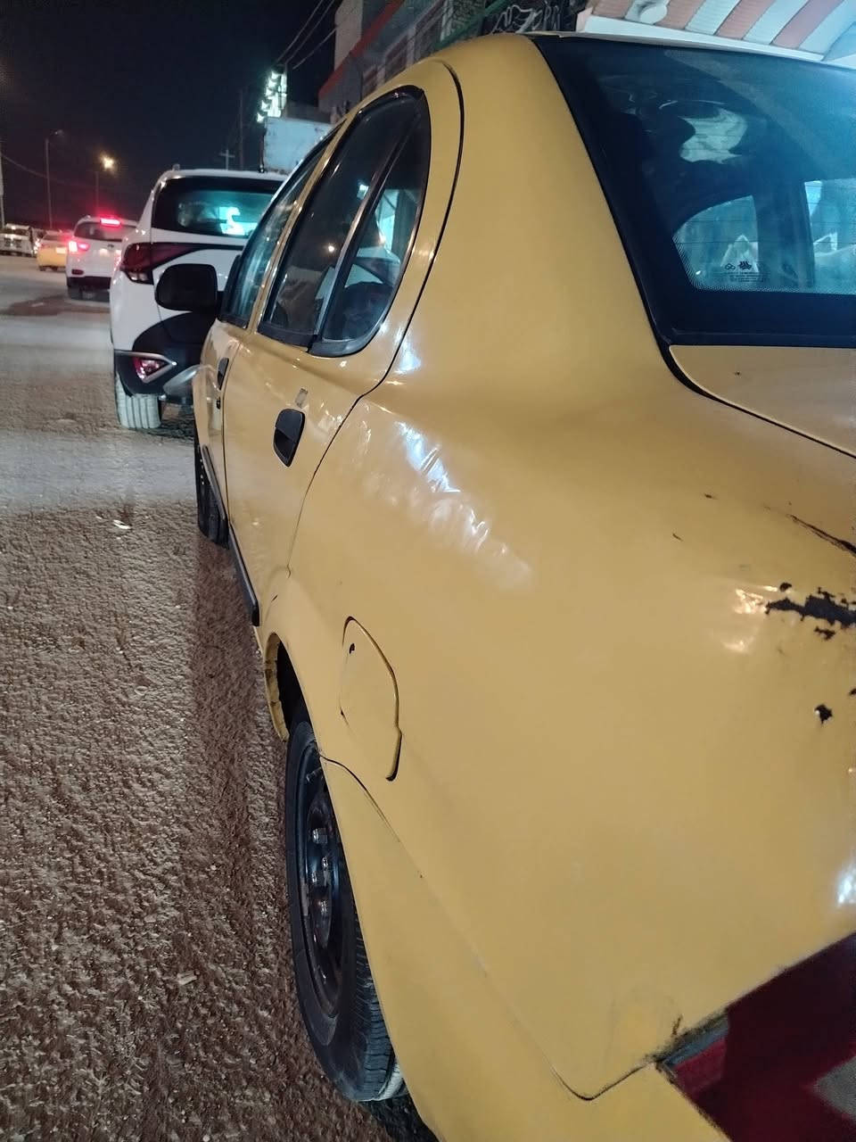 السلام عليكم طيبه موديل ١٥ بيه بس بارد  كير ومكينه كشر مثل ما موضح بلصوره كشر نظيف السياره مصفره هيئه وغرامات رقم بغداد سنويه 27 السياره تخم تاير سعر 31 وبيها مجال تحويل مباشر.   عنوان حله كورنيش
***********
‏‪
