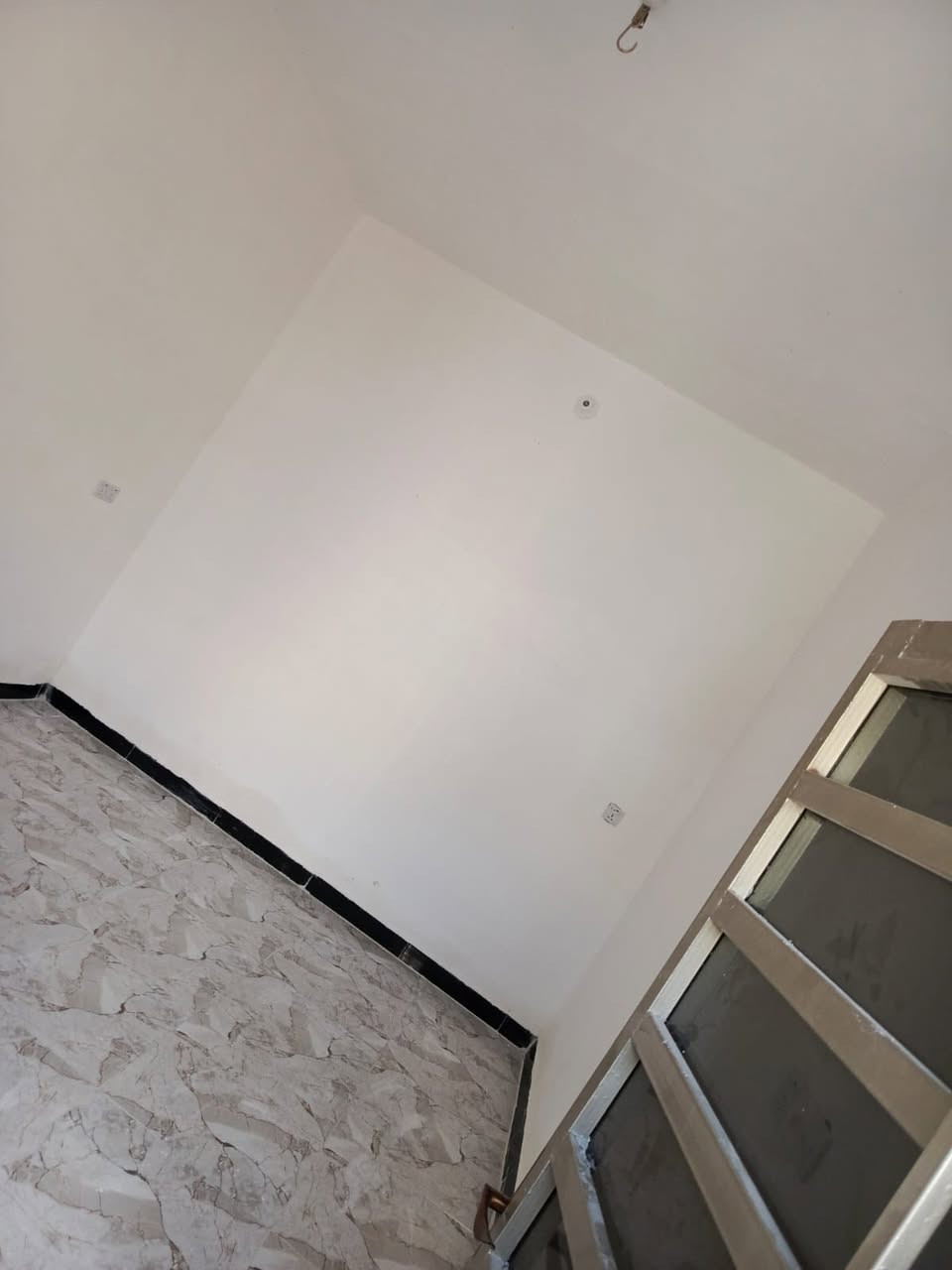 💐على بركة الله💐

مشتمل طابو زراعي في المشخاب حي المعلمين 
البناء جديد الدار غير مسكون البناء بلوك والسقف عكاده 
يحتوي على غرفه وصاله واستقبال ومطبخ وصحيات داخليه وخارجيه 

✅——————-✅——————-✅
للاستفسار اكثر مراجعة مكتب حسن الابراهيمي لبيع وشراء العقار او الاتصال 
📞***********
📞***********
