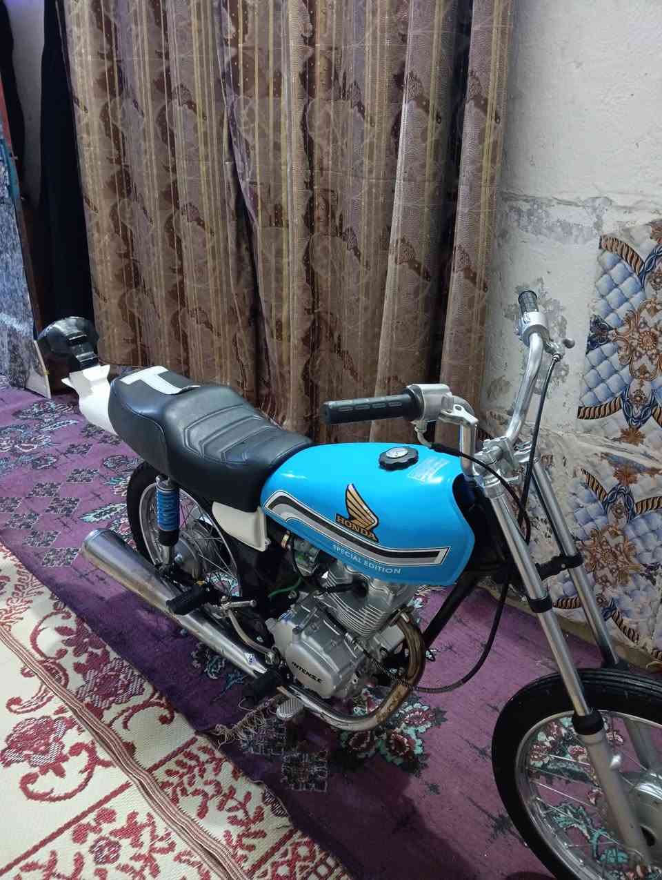 سلام عليكم شباب
دراجه حلوه بدون اوراق انتنس مامفتوحه وكشي ماعوزهه سعر750 وبيه مجال قليل لشراي راسلني خاص ابو ال 650 لا تراسل مكاني عماره ابو رمانه؟


**إذا كنت صاحب هذا الإعلان وتريد حذفه لأي سبب، رجاءا أرسل رسالة إلى الدعم الفني**