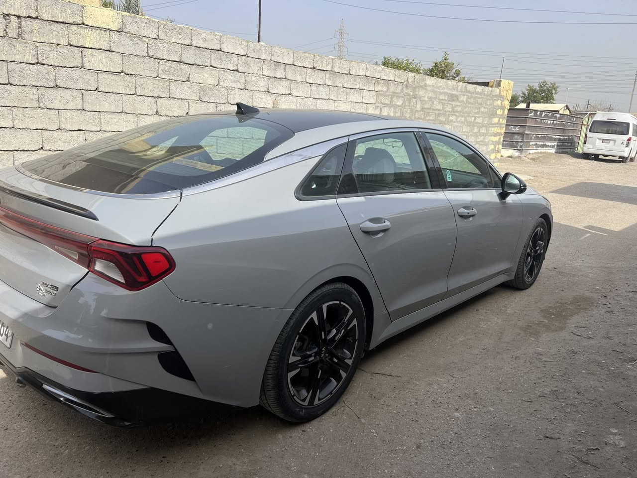 السياره جي تي لاين KIA K5  وارد امريكي
موديل 2021 
مواصفات فووول
--(بانوراما)
_محرك 1600 تيربو
_ماشيه 139  الف كيلو 
_بصمه تشغيل +بصمة ابواب
ــ 5انضمة قيادة 
درايف مود
ــ شحن لاسلكي
_ شاشه كبيره
_تشغيل عن بعد
_لايت زينون ٣ عدسات
ــ لد نهاري
_ ترحيب عند الاقتراب
ــ قيادة ذاتية
_تحديد المسار
_النقطه العمياء
_رادار امامي جانبي خلفي
ــ توقف ذاتي
_فول تحكم ستيرن
ــ ستيرن رياضي حرف D
_كامره خلفيه دواره
_ شاشه كبيرة وايضا تدعم GPS
_كشنات جلد GT line
ــ كشن السائق كهربائي
_سايد بريك دكمة
ــ اوتو هولد
_اشاير بلمري الجانبيه
_بانوراما
رقم اربيل الجديد
حادثها بنيد فقط سطحي وباقي السياره كفاله عامه  السعر 183
*********** رقم صاحب السياره 
اني مكلف بالنشر
