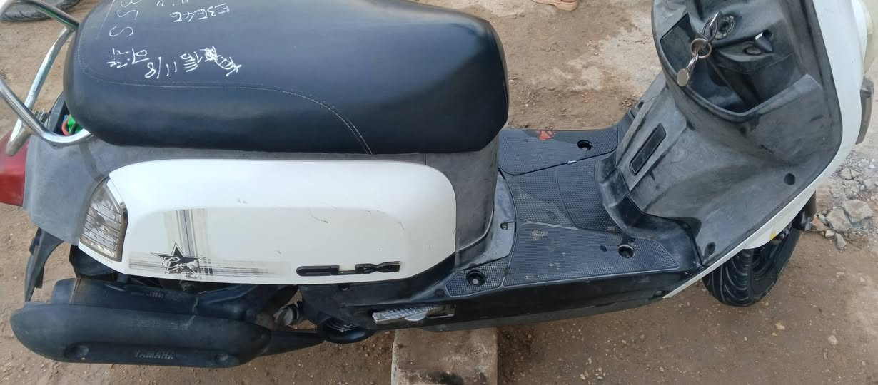 السلام عليكم. 
دراجه للبيع بوليسي 2010نوزل دراجه صالها 6اشهر من طالعه من المعرض وصل موجود دراجه بلاديه كفرات ختم واحد ويه الشاصي مكينه ماممدود عليها سبانه شلعه تخبل 
سعرها 750الف اوبيها مجال بصيط تجي جيب فيتر وياك وفحص 
مكاني كربلاء حي لامامين 
هاذ رقم***********بي وتساب
