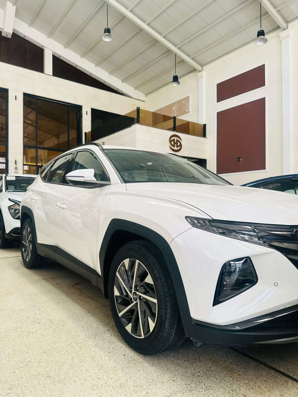 السلام عليكم
توسان 2024خليجي مكفوله كفاله عامه 
من الصبغ التبديل والبارد !
ماشيه 16الف فقط 
بسمي سنويه تحويل ثاني يوم مداور 
فول كشن كهرباء ثنين +مغلفه كشنات ارضيه سياره فول من عده البنراما 
مكان السياره \بغداد 
الرقم /***********
