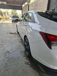 النترا مديل 21 وارد امريكي مكينه 2000 دوش مرغوب  ماشيه 80 كم فول مواصف...