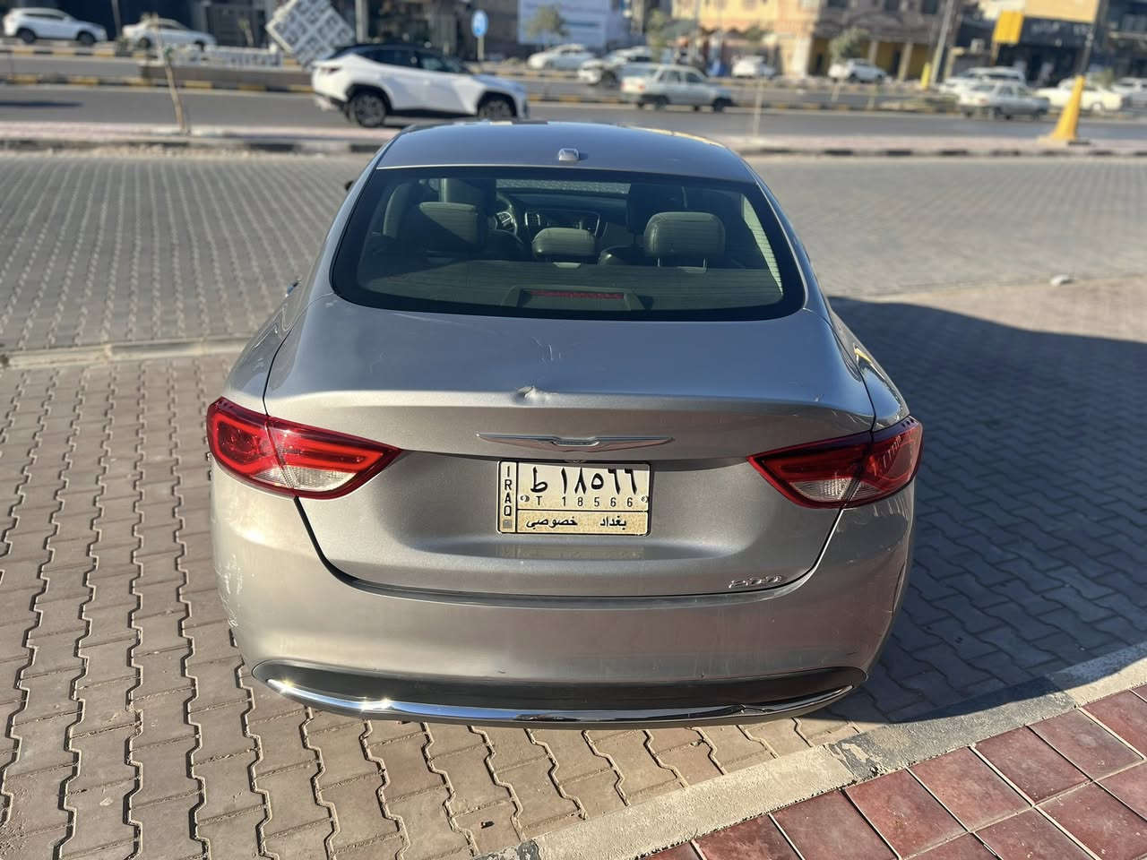 سلام عليكم اخواني الاعزاء
سيارة كرايسلر c200 مديل 2015 
محرك 2400 ( 4 سلندر )
كير 9 نمر 
كامرة خلفية دوارة
تحكم ستيرن
كشنات جلد كهربائي 
مثبت سرعة 
ويل كب عنكبوت مميز 
حدادية فول 
تبريد ثلج ع الفحص 
السيارة مرقمة بغداد سنويتها نهاية 2027
السيارة ضررها بنيد وجاملغ بدون شواصي 
طاك الايرباك ومرجع سستم 
السيارة ماشية 145 الف ميل 
السيارة موضحة بالصور كل تفاصيلها 
السعر 87 وبيها مجال للشراي 
للتواصل على الخاص او عن طريق الرقم ***********

#للبيع_فقط
