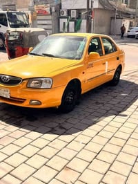 فيرنا موديل ٢٠١٤ معيوده  سياره حلوه نضيفه كبل شارع تطلع بيها ما ناقصها...