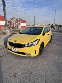 للبيع كيا فورتي موديل 2017  وارد أمريكي حادثها فقط بل بك لايت  خلفي بد...